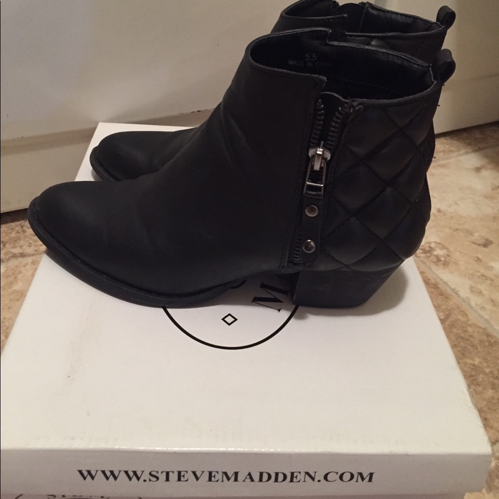 Steve Madden boots